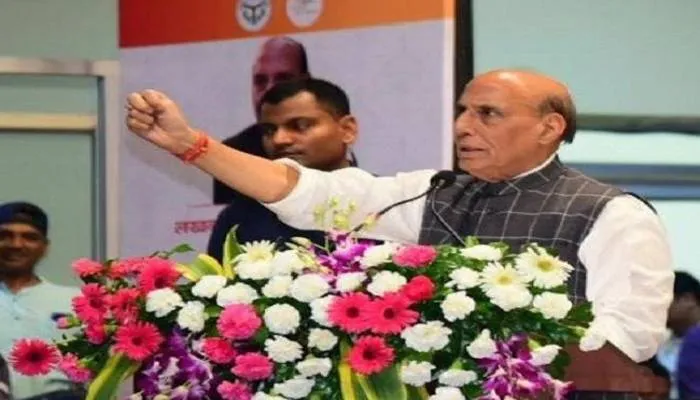 लखनऊ के विकास को मिली रफ्तार, राजनाथ सिंह ने 158 परियोजनाओं का किया लोकार्पण