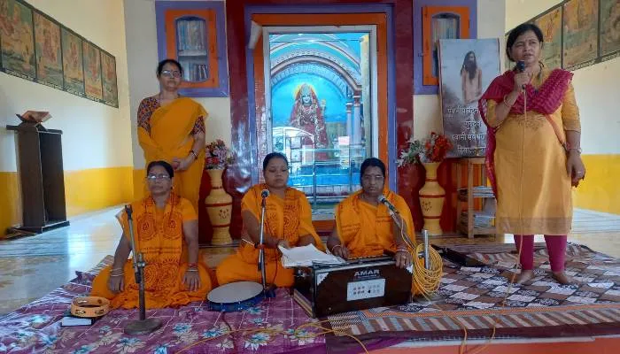 अयोध्या: गायत्री शक्तिपीठ में चल रहा पांच दिवसीय नारी जागरण प्रशिक्षण सत्र, ब्रह्म वादिनी बहनें दे रहीं हैं ट्रेनिंग