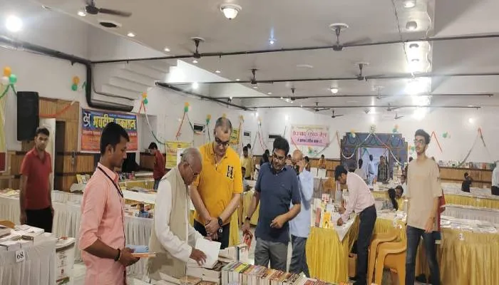 अयोध्या: चित्रकला व गायन प्रतियोगिता में सैकड़ों बच्चों ने किया प्रतिभाग