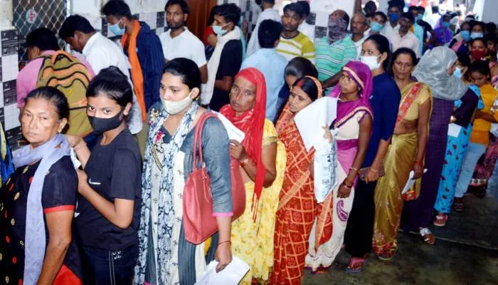 कानपुर: शासन से न मिलने पर डॉक्टरों ने दान से जुटाई 50 लाख की दवाएं