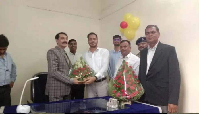अयोध्या: ग्रामीण न्यायालय का जिला जज ने किया उद्घाटन, कहा- ग्राम न्यायालय से गरीबों को मिलेगा न्याय