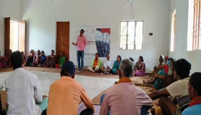 बहराइच: प्रधान की अध्यक्षता में हुई खुली बैठक, महिलाओं को बताए गये उनके अधिकार
