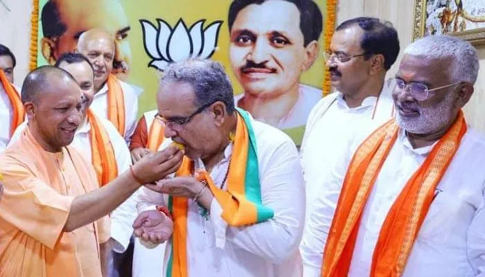 मुख्यमंत्री योगी ने चौधरी भूपेंद्र सिंह को दी बधाई, कहा- स्वतंत्र देव सिंह की तरीफ में कही यह बात