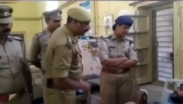 रायबरेली: पुलिस और बदमाशों के बीच हुई मुठभेड़, एक बदमाश के पैर में लगी गोली, दो गिरफ्तार
