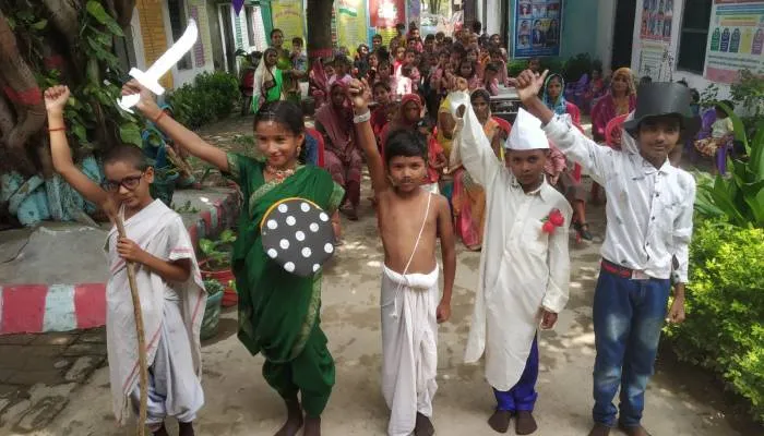 रायबरेली: जिले भर में मनाया गया ‘अमृत महोत्सव’, भारत माता के नारों से गूंजे विद्यालय