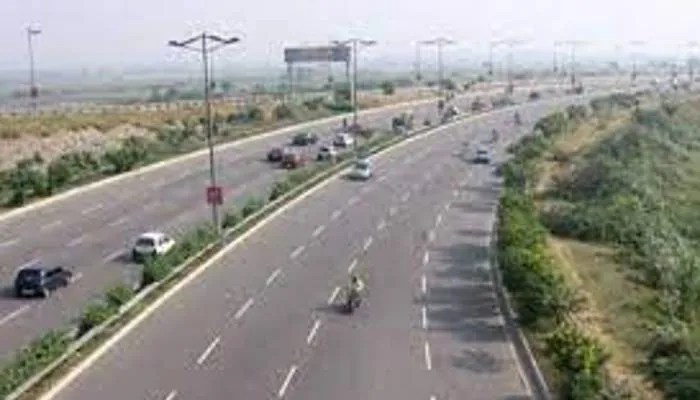 कानपुर: नौबस्ता-कबरई समानांतर हाईवे की पैरवी करेंगे सांसद, एनएचएआई मुख्यालय में लटकी है फाइल