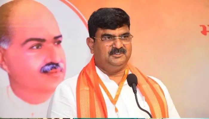 लखनऊ: बैठक में बोले धर्मपाल सिंह- लोकसभा चुनावों में सभी 80 सीटें जीतने का लक्ष्य