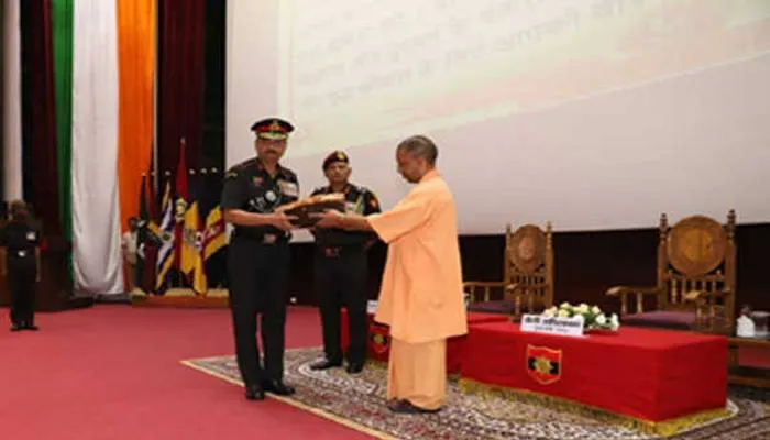 मुख्यमंत्री योगी ने वीरता पुरस्कार विजेताओं को किया सम्मानित, कही यह बात
