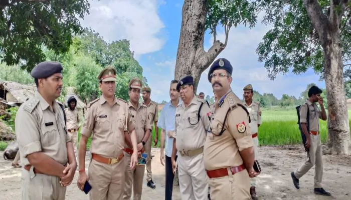 बहराइच: बाग में बकरी जाने को लेकर दो समुदाय में जमकर चले लाठी-डंडे और तलवार, 21 घायल