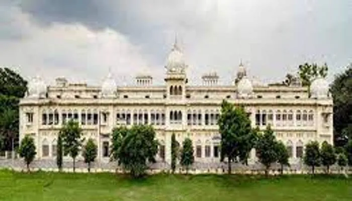 लखनऊ विश्वविद्यालय ने बढ़ाई प्रवेश की तिथि, स्नातक में 18, परास्नातक में 30 अगस्त तक आवेदन कर सकेंगे छात्र