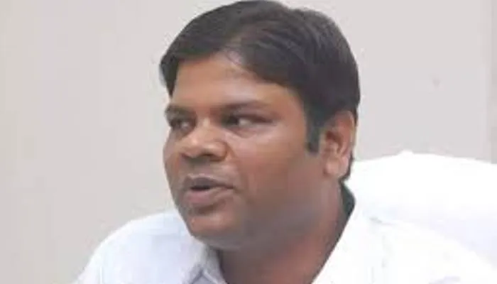 लखनऊ: बैठक में बोले जिलाधिकारी- राजधानी को बनाएंगे औद्योगिक जिला