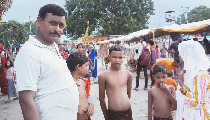 अयोध्या: एक ही परिवार के तीन बच्चे सरयू नदी में डूबे, बाढ़ राहत दल ने बचाया