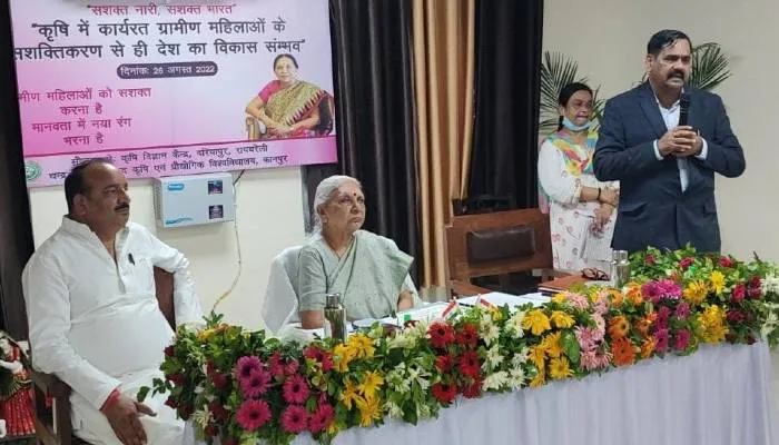 रायबरेली पहुंची राज्यपाल आनंदीबेन पटेल, कृषि इकाइयों का किया निरीक्षण