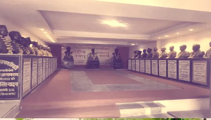 यूपी के इस जिले में है शहीदों का मंदिर, रोज होती है क्रांतिकारियों की पूजा