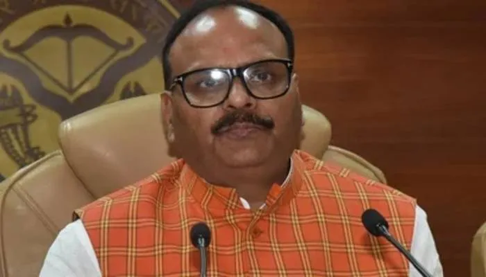 लखनऊ: उप मुख्यमंत्री ने लिया संज्ञान, तीन दिन में एक्सरे मशीन ठीक कराने का दिया निर्देष