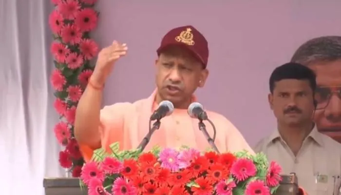 होमगार्ड्स तिरंगा यात्रा में बोले मुख्यमंत्री योगी- प्रधानमंत्री की प्रेरणा से अमृत महोत्सव बना राष्ट्र का उत्सव