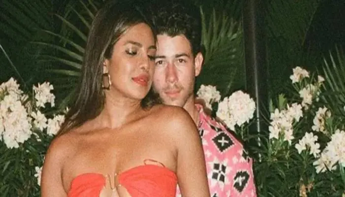 वायरल हुई प्रियंका चोपड़ा और निक जोनस की रोमांटिक तस्वीर, फैंस ने दिया ऐसा रिएक्शन