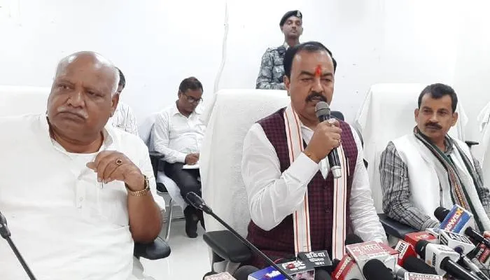 अयोध्या में बोले केशव मौर्य- गुंडों और माफिया से हर हाल में छुड़ाएंगे अवैध कब्जे