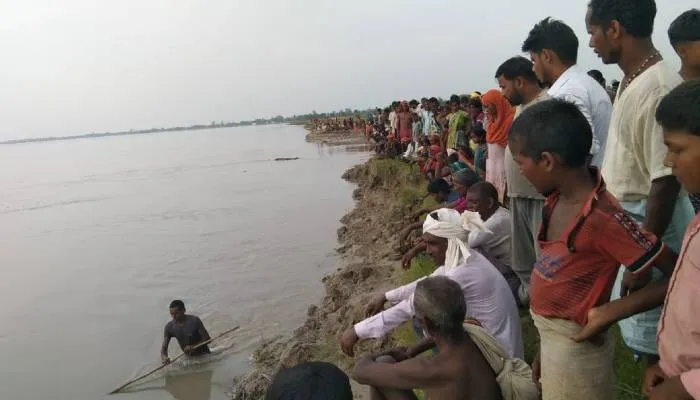 बहराइच में बड़ा हादसा: घाघरा नदी में स्नान के दौरान डूबी तीन युवतियां, नहीं मिला शव, सर्च ऑपरेशन जारी