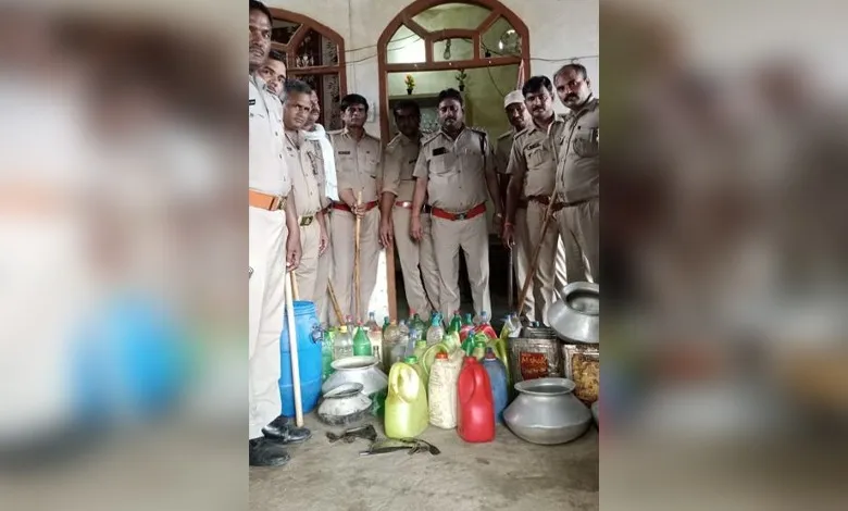 बरेली: आबकारी विभाग ने पकड़ी 487 लीटर अवैध शराब, सात पर FIR