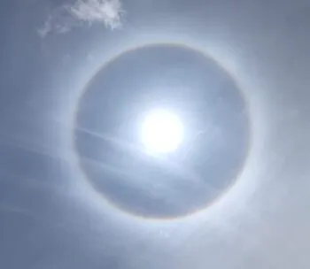 नैनीताल: सूरज के चारों ओर देखा गया Halo Effect, लोगों ने किया मोबाइल में कैद