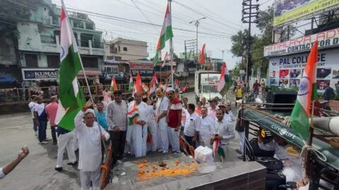 उत्तराखंड: 76वें स्वतंत्रता दिवस पर बिखरे देशभक्ति के रंग, प्रभातफेरी निकालकर शहीदों को किया याद…देखें तस्वीरें और वीडियो