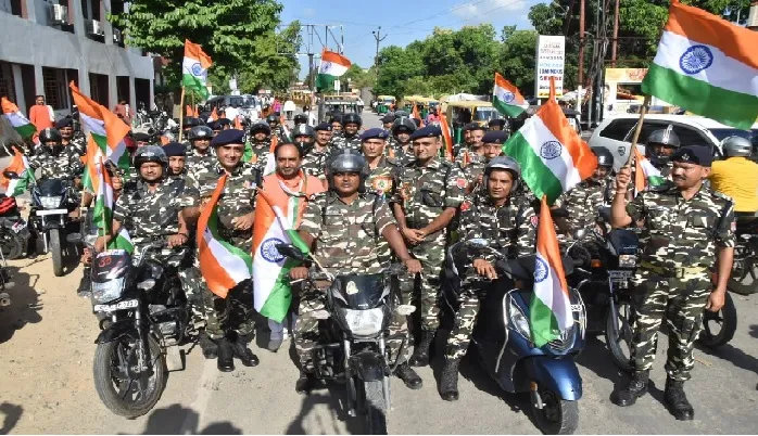 गोरखपुर: एसएसबी जवानों ने हर घर तिरंगा अभियान में किया जनजागरण