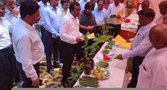 अयोध्या: जिलाधिकारी की किसानों से अपील, जैविक विधियों से करें खेती