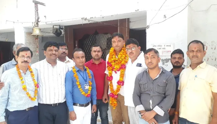 रायबरेली: क्षयरोग वरिष्ठ उपचार पर्यवेक्षक संघ के मंडल अध्यक्ष का स्वागत