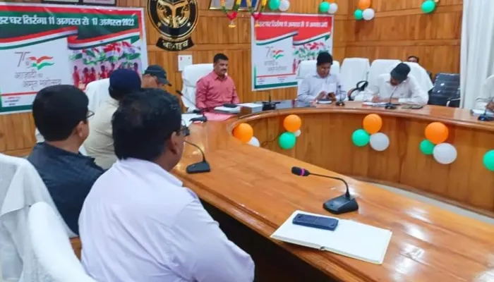 बहराइच: गंगा संरक्षण समिति की बैठक में वन्यजीव प्रेमियों ने उठाई आवाज