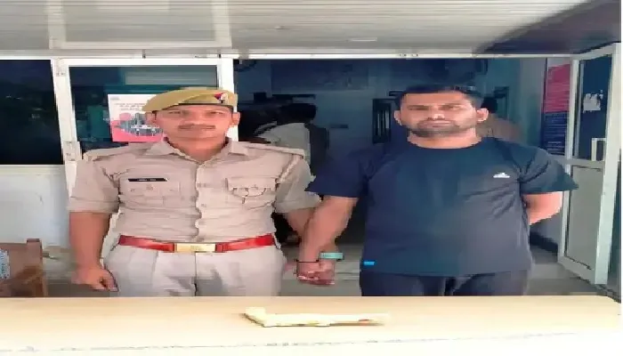 गाजियाबाद : असलहे के साथ फोटो वायरल करने वाला युवक गिरफ्तार