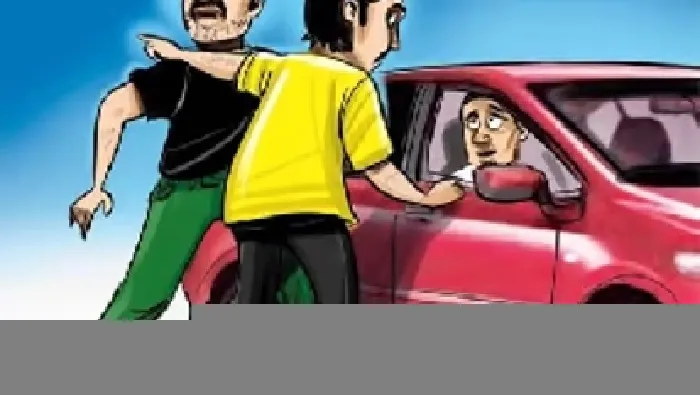 हरदोई : राह चलते कार में हुई टप्पेबाज़ी, जांच में जुटी पुलिस