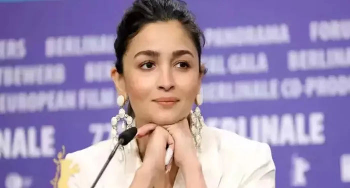 ट्रोलिंग को सीरियसली नहीं लेती आलिया भट्ट, बोली- हम लोग ट्रोलर्स को देते हैं ज्यादा भाव
