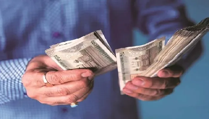 गदरपुर: एटीएम कार्ड बदलकर युवक ने लगाई 20 हजार की चपत