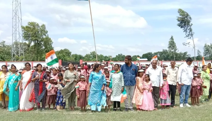 अयोध्या: पूराबाजार में निकली गई तिरंगा यात्रा, हर घर तिरंगा, हर हाथ तिरंगा कार्यक्रम