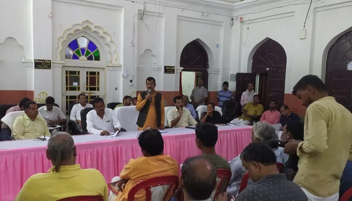 अयोध्या: जन्माष्टमी व गणेश पूजा को लेकर समितियों संग हुई बैठक, पदाधिकारियों ने रखी यह मांग