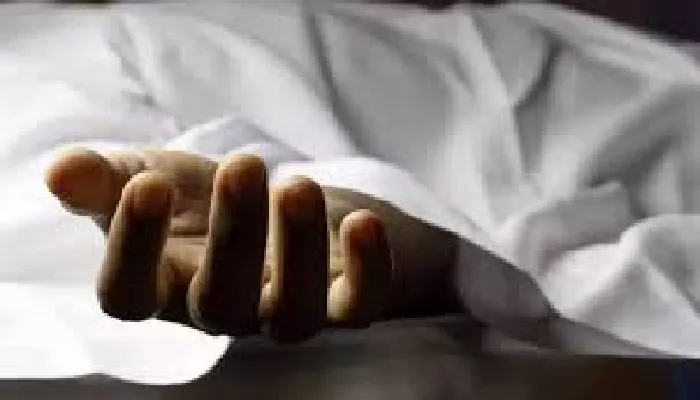 अयोध्या : मौत मामले में उपनिदेशक पर लगा प्रताड़ना का आरोप