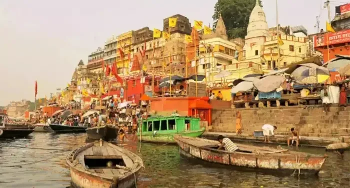वाराणसी के घाट पर घूमने के लिए लगेगा एंट्री टैक्स, विपक्षी पार्टी ने जताया विरोध