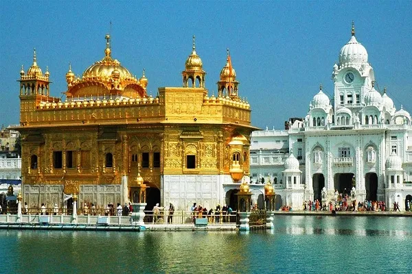 श्री दरबार साहिब परिसर में  बालिका का शव मिलन से मचा हड़कंप