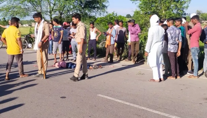 बहराइच: सड़क हादसे में महिला समेत दो की मौत, जांच में जुटी पुलिस