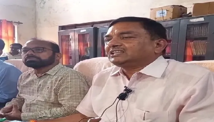 अयोध्या: साकेत महाविद्यालय में अब ड्रेस कोड में नजर आएंगे छात्र-छात्राएं