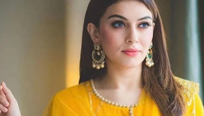 हंसिका मोटवानी मना रहीं अपना 31वां जन्मदिन, जानें एक्ट्रेस की लाइफ से जुड़ी यह खास बातें