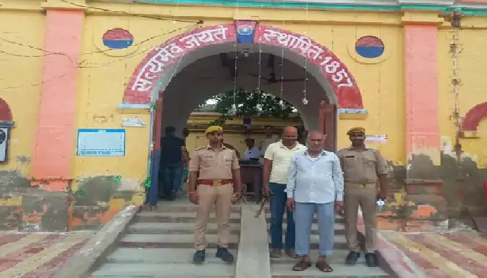 बलिया : झाड़-फूंक कराने के शक में सोते समय भाई को मारी थी गोली…