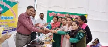 हल्द्वानी: किसानों ने कंपोस्ट, गोबर और केंचुवा खाद के बारे में जाना