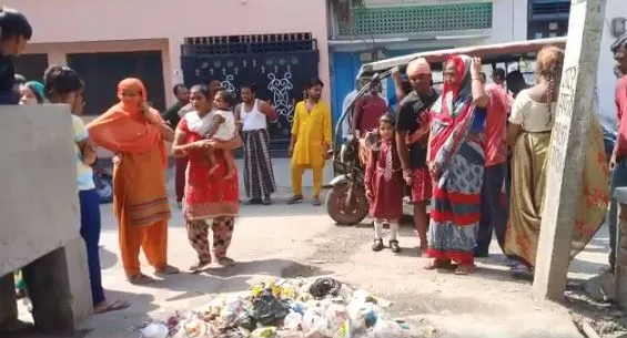 बरेली: कूड़े के ढेर में नवजात का शव मिलने से इलाके में मचा हड़कंप