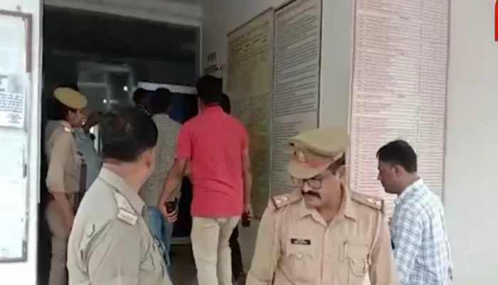 सीतापुर: एंटीकरप्शन टीम ने घूस लेते कृषि विभाग के बाबू को रंगे हाथ किया गिरफ्तार