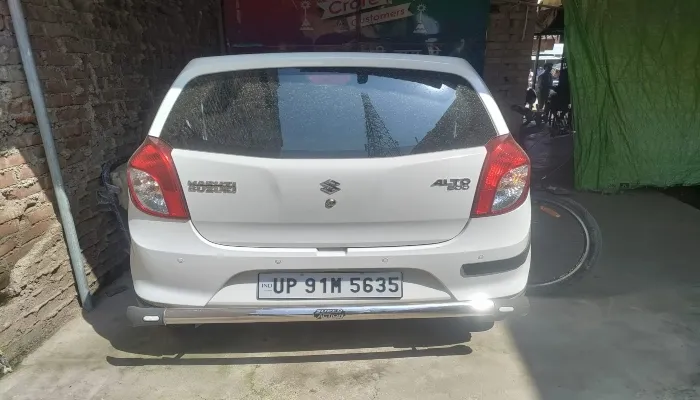 हमीरपुर: कार का नंबर डालकर दौड़ाई जा रही है चोरी की बाइक, जानिए क्या है मामला