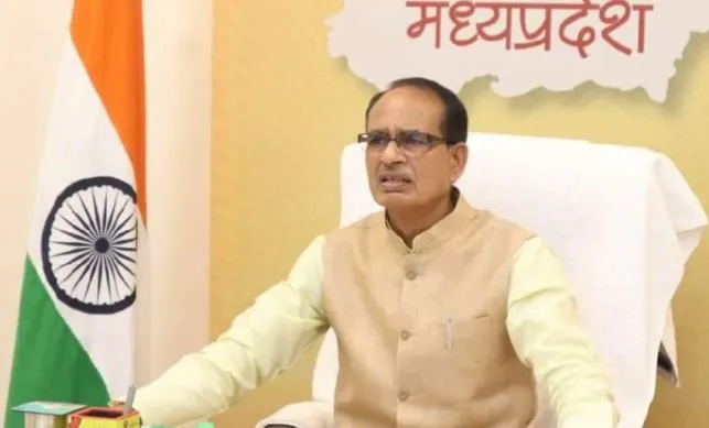 लंपी की चुनौती से निपटने के लिये सरकार पशुपालकों के साथ: शिवराज