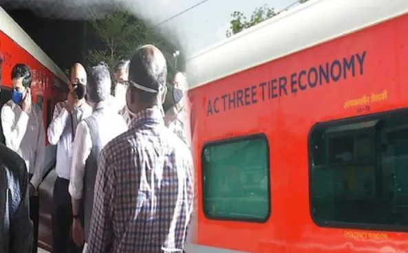 बरेली: रेलवे ने किया बदलाव, ट्रेन के 3AC में सफर करने से पहले चेक कर लें अपनी बर्थ
