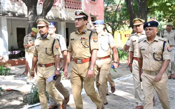 बरेली: 8वीं वाहिनी पीएसी का ADG डॉ केएस प्रताप कुमार ने किया निरीक्षण, दिए ये दिशा-निर्देश